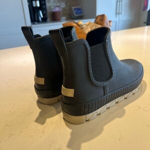 Sperry Black Chelsea-Style Ankle Rain Boots